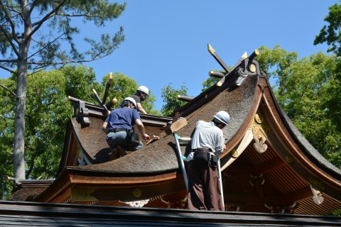 本殿の屋根修理